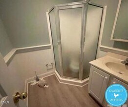 8 Shepherd Ln, Unit 1 in Chapel Hill, NC - Building Photo - Building Photo