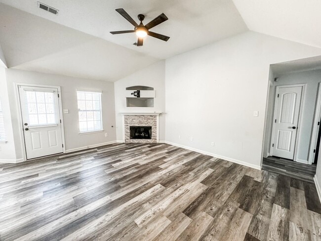 1645 Sawmill Creek Ln in Cordova, TN - Building Photo - Building Photo