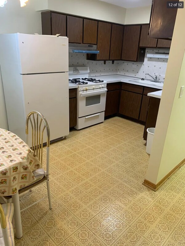 8700 W Summerdale Ave in Chicago, IL - Building Photo - Building Photo