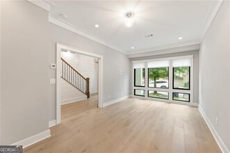 1273 Appleden Trace in Brookhaven, GA - Foto de edificio - Building Photo