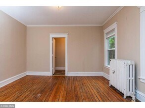 421 7th St SE in Minneapolis, MN - Building Photo - Building Photo