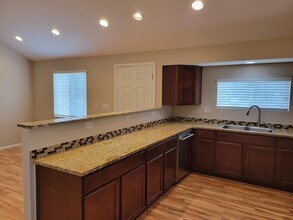 17685 E Temple Dr in Aurora, CO - Building Photo - Building Photo