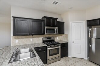 901 Walls Blvd in Crowley, TX - Building Photo - Building Photo