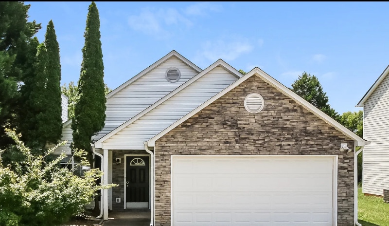 1019 Olde Town Pl in Jonesboro, GA - Building Photo