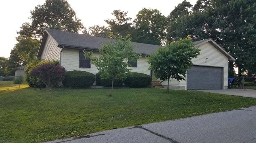 2201 S 18th Ave in Ozark, MO - Building Photo