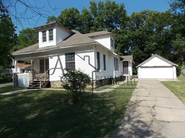 1401 S Elm St in Pittsburg, KS - Building Photo - Building Photo