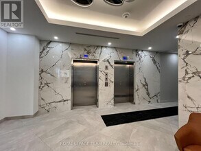 360-360 Deschâtelets Ave. in Ottawa, ON - Building Photo - Building Photo