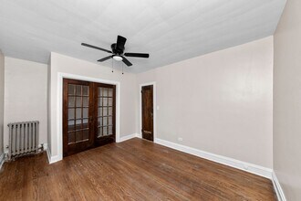 1934 W Estes Ave in Chicago, IL - Foto de edificio - Building Photo