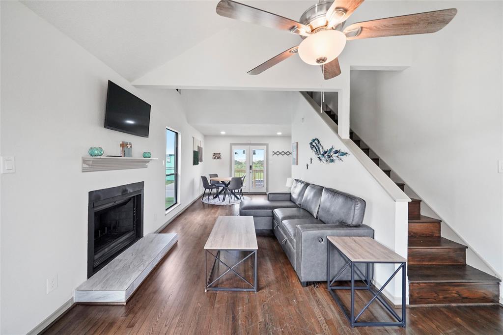 4126 San Jacinto Dr in Galveston, TX - Building Photo