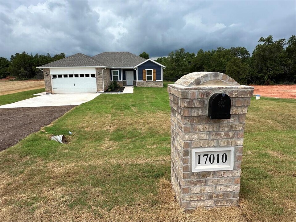 17010 Lantana Lp in Newalla, OK - Building Photo