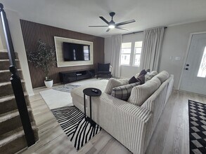 5413 Woburn Ln in Virginia Beach, VA - Building Photo - Building Photo