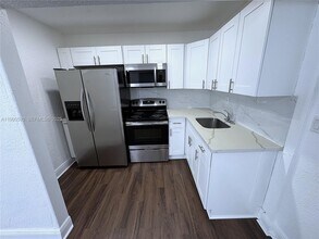 1025 NW 7th Ave in Fort Lauderdale, FL - Building Photo - Building Photo