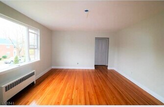 935 Broad St in Bloomfield, NJ - Building Photo - Building Photo
