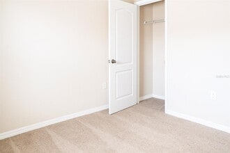 1405 Wallace Manor Pass in Winter Haven, FL - Building Photo - Building Photo