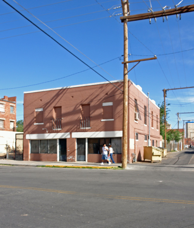 209 E 4th Ave in El Paso, TX - Building Photo - Building Photo