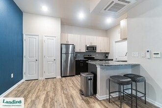 655 W Mallard Creek Church Rd, Unit 02-110 in Charlotte, NC - Building Photo - Building Photo