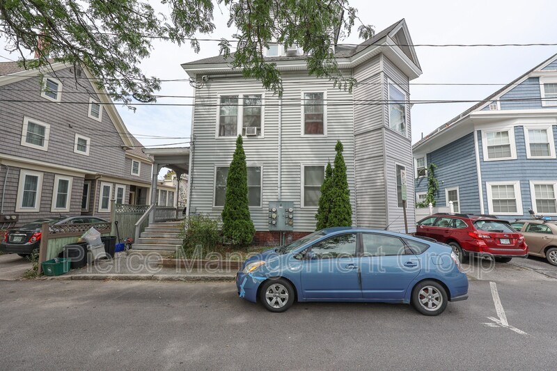 6 Blake St in Concord, NH - Building Photo