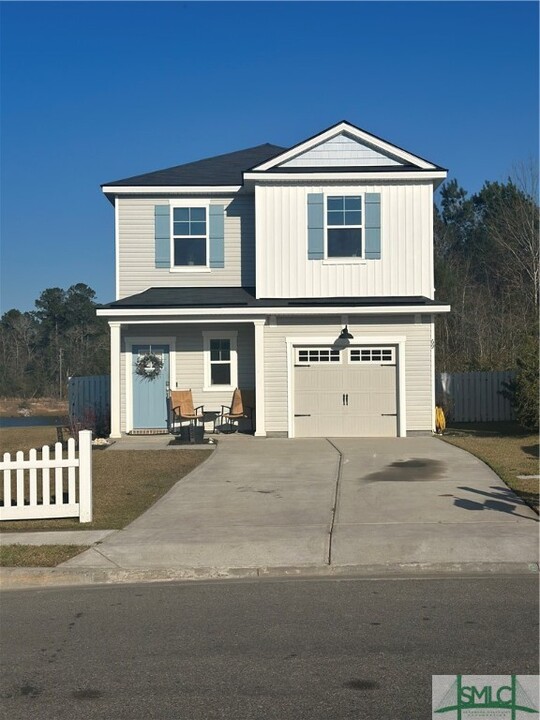 69 Pomona Cir in Savannah, GA - Building Photo