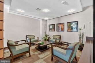 307 Yoakum Pkwy in Alexandria, VA - Building Photo - Building Photo