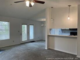 342 Waterdown Dr in Fayetteville, NC - Building Photo - Building Photo