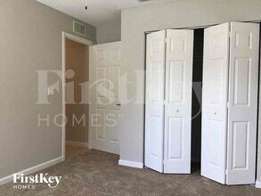 2325 SE Berkshire Blvd in Port St. Lucie, FL - Building Photo - Building Photo
