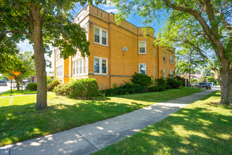 5926 Lincoln Ave in Morton Grove, IL - Building Photo - Building Photo