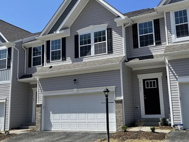 property at 2105 Canterbury Dr