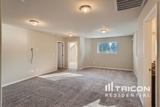 8201 184th Ave E in Bonney Lake, WA - Building Photo - Building Photo