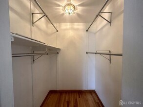 348 Front St in Dunellen, NJ - Building Photo - Building Photo