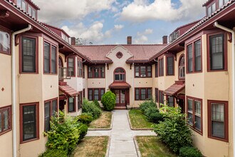 Eastrock Apartments in New Haven, CT - Building Photo - Building Photo