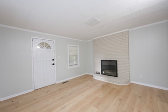 31 Reed Dr in Lagrange, GA - Building Photo - Building Photo