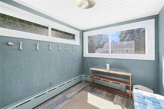 16 Reed St in Tiverton, RI - Building Photo - Building Photo