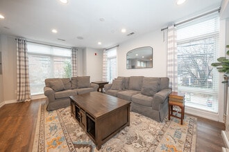 769 N Uber St, Unit B in Philadelphia, PA - Foto de edificio - Building Photo