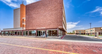 Inn Town Lofts in Lubbock, TX - Building Photo