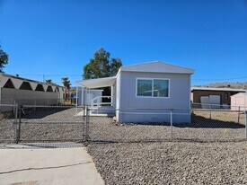 1873 Merced Dr in Bullhead City, AZ - Building Photo