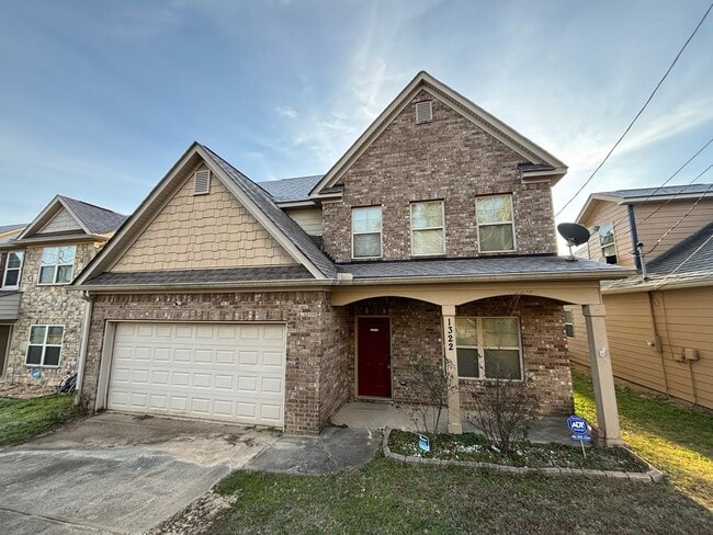 property at 1322 Ingersoll Dr