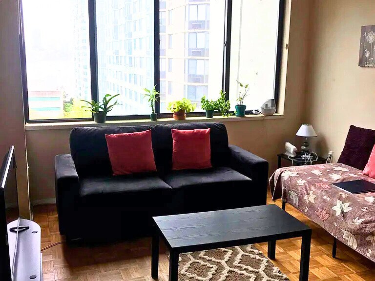45 River Dr S, Unit 1001 in Jersey City, NJ - Building Photo