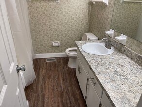 2630 Old Bainbridge Rd in Tallahassee, FL - Foto de edificio - Building Photo