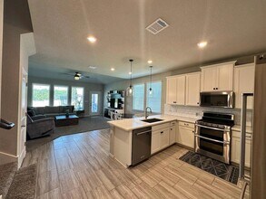528 Sigourney Wy, Unit 735204 in Leander, TX - Building Photo - Building Photo