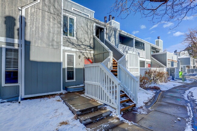 1110 S Monaco St Pkwy in Denver, CO - Building Photo - Building Photo