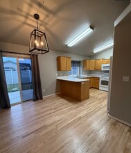 2901 N Valam Ave in Meridian, ID - Building Photo - Building Photo