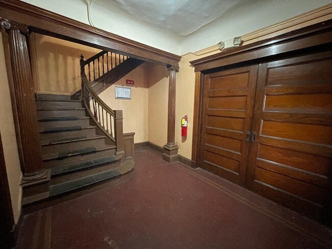 191 Stiles St, Unit 4 in Elizabeth, NJ - Building Photo - Building Photo
