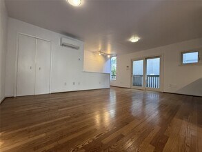 2721 Kipling St in Houston, TX - Building Photo - Building Photo