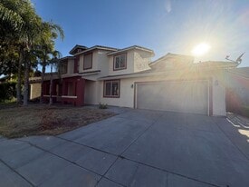 2432 S Duke Ave in Fresno, CA - Building Photo
