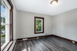 233 Baker St in Keene, NH - Building Photo - Building Photo