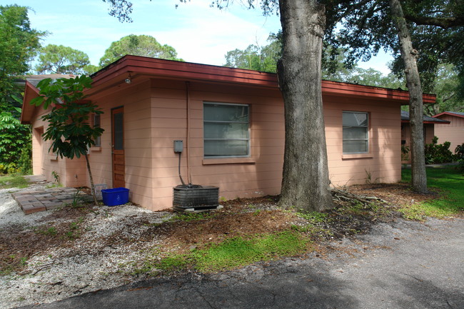 1912 Morrill St in Sarasota, FL - Building Photo - Building Photo