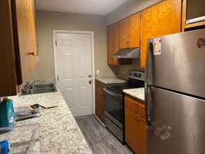 1407 W Gentilly Rd in Statesboro, GA - Building Photo - Building Photo