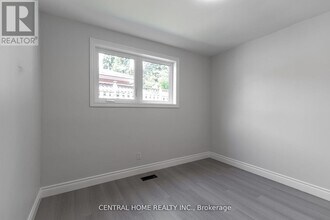 19 Valleycrest Ave in Markham, ON - Building Photo - Building Photo