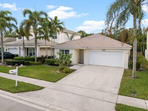 6791 Lantern Key Dr in Greenacres, FL - Foto de edificio - Building Photo