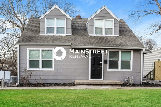 property at 3916 Circle Dr